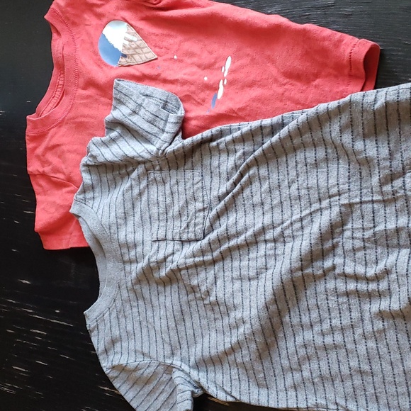 Bundle of 4T Short sleeved shirts - Picture 3 of 7